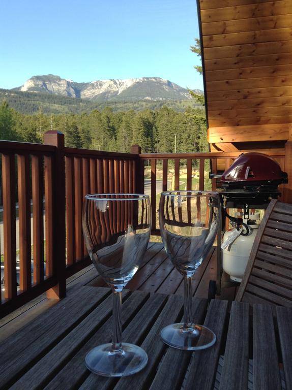 Canyon Ridge Lodge Golden Room photo